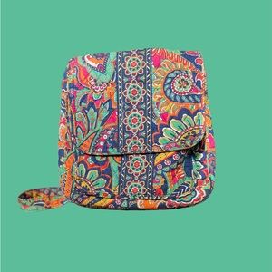 👛🌺Vera Bradley Venetian Paisley Mailbag Crossbody🌺👛, retired
